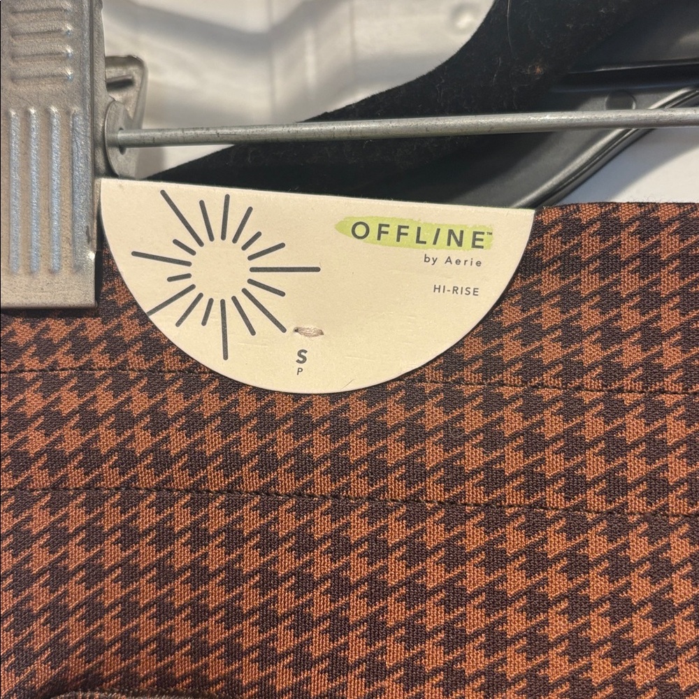 Aerie Brown Houndstooth High-Rise Leggings - Picture 5 of 6